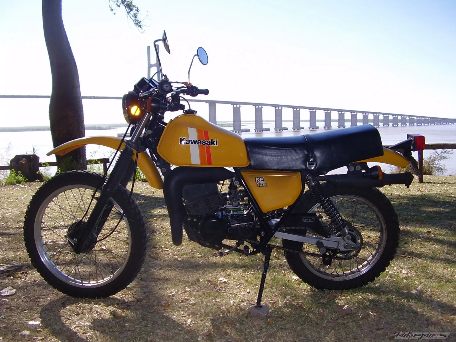 Thumbnail for Kawasaki KE 175 1981