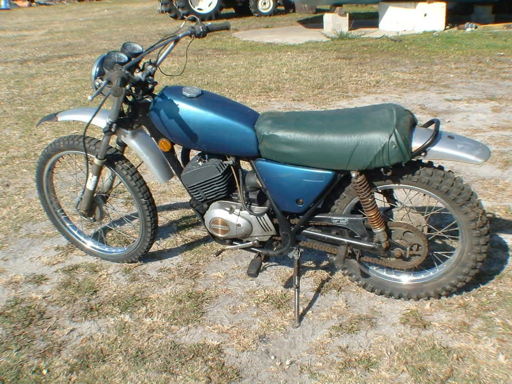 Thumbnail for Kawasaki KE 175 1982