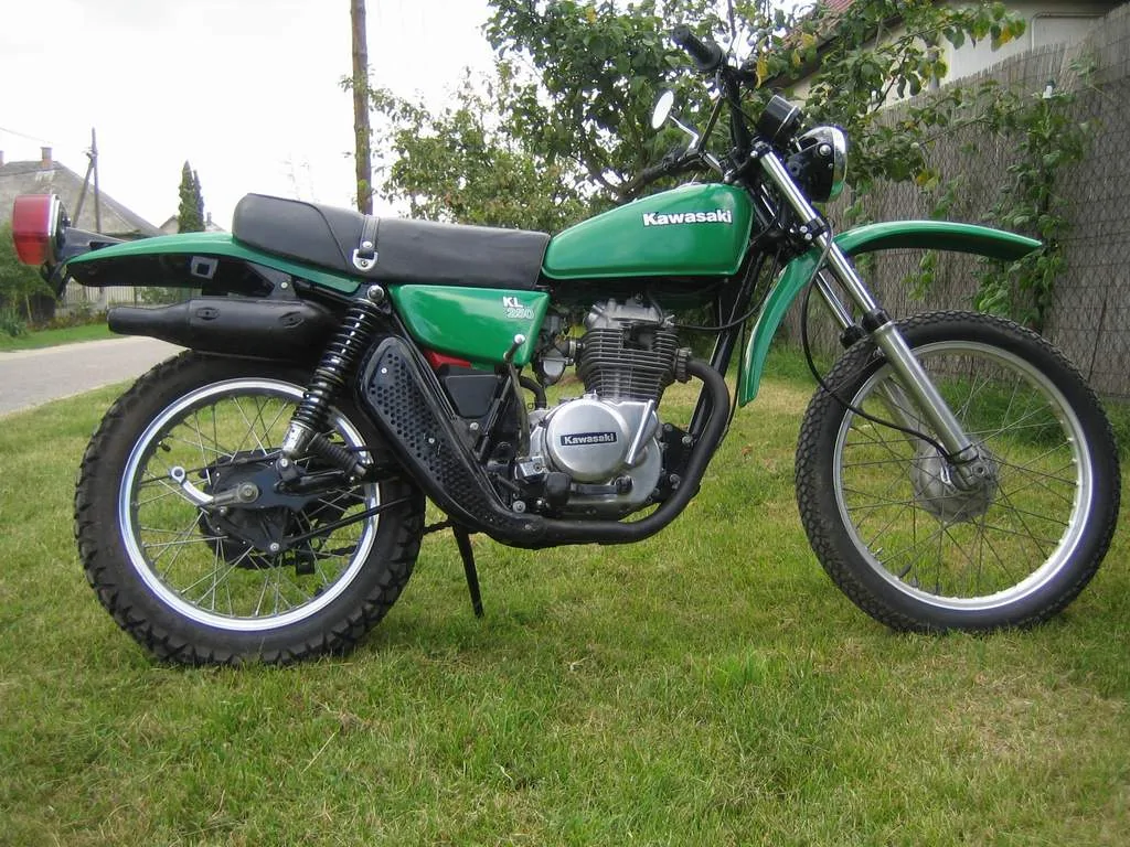 Thumbnail for Kawasaki KL 250 1979