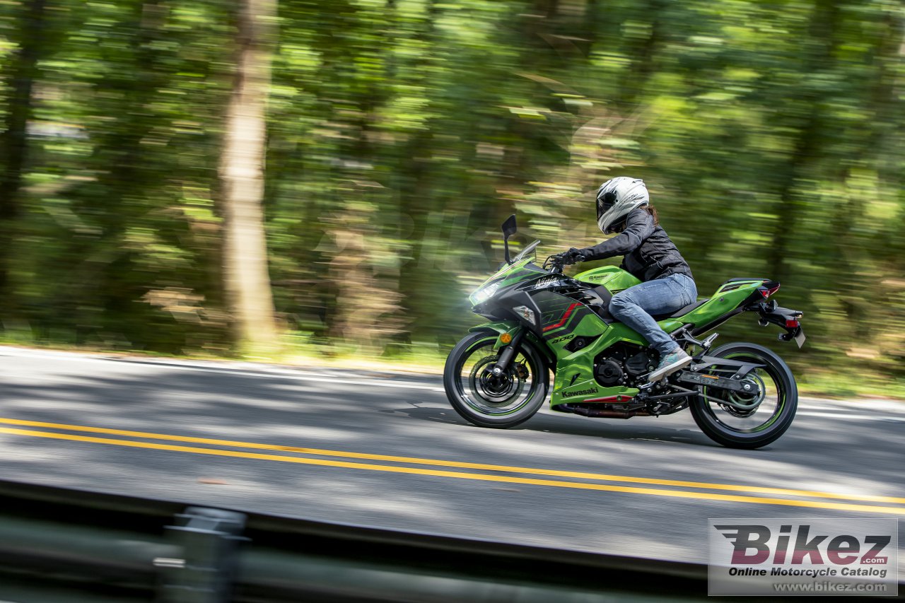 Thumbnail for Kawasaki Ninja 400 2023