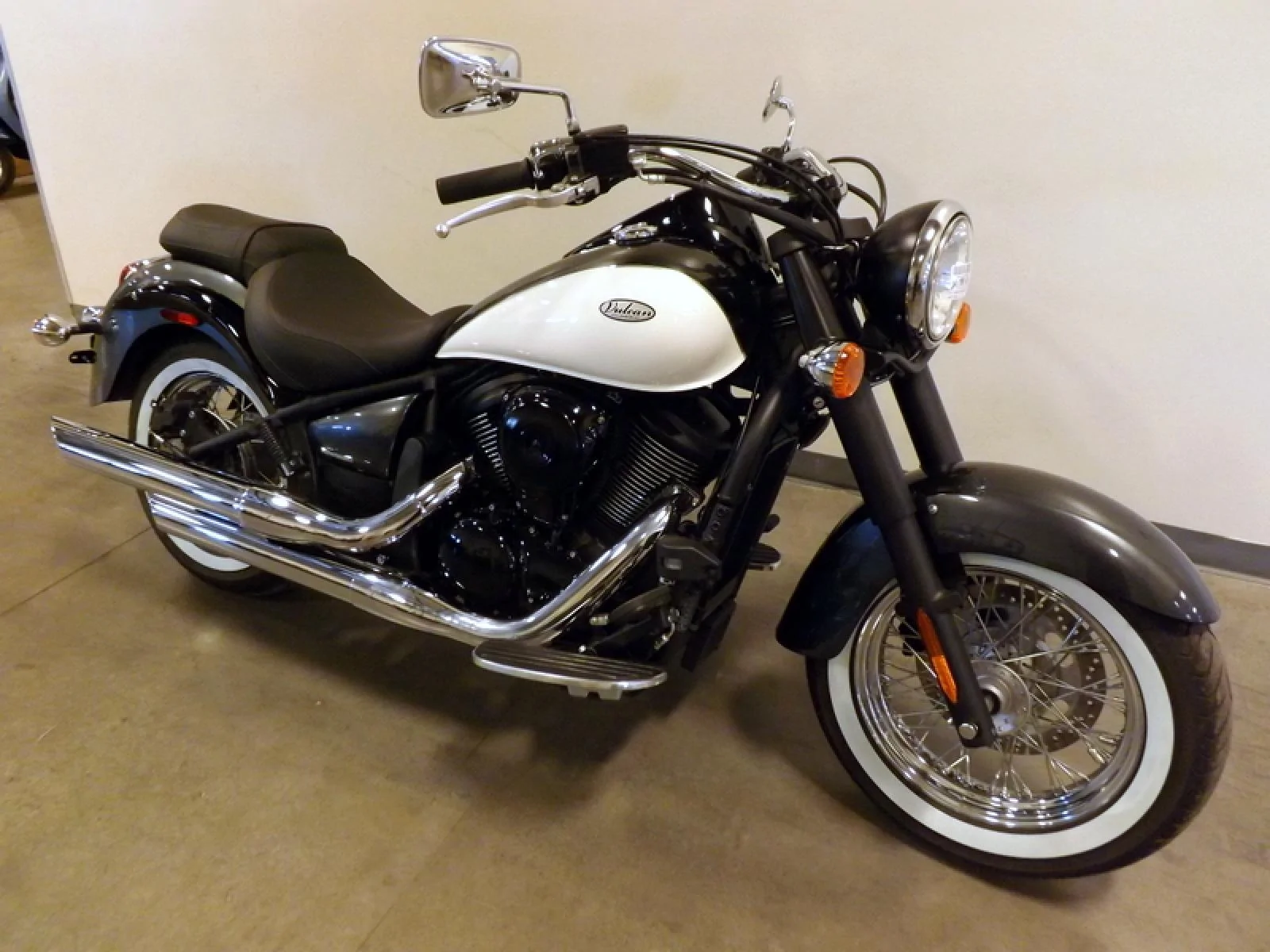Thumbnail for Kawasaki VN 900 Classic Special Edition 2013