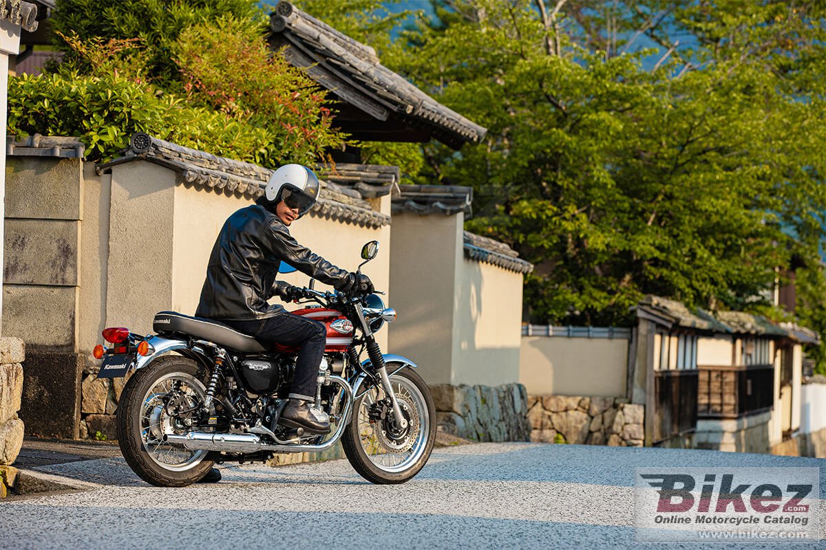 Thumbnail for Kawasaki W800 2022