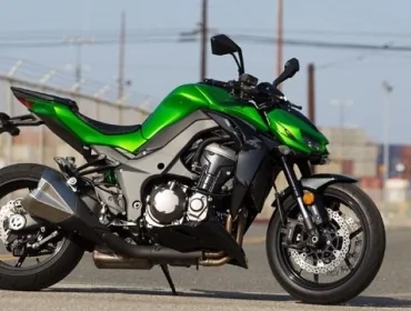 Thumbnail for Kawasaki Z1000 2015