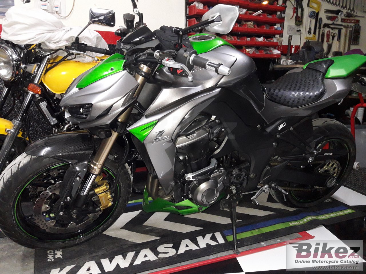 Thumbnail for Kawasaki Z1000 Special Edition 2015