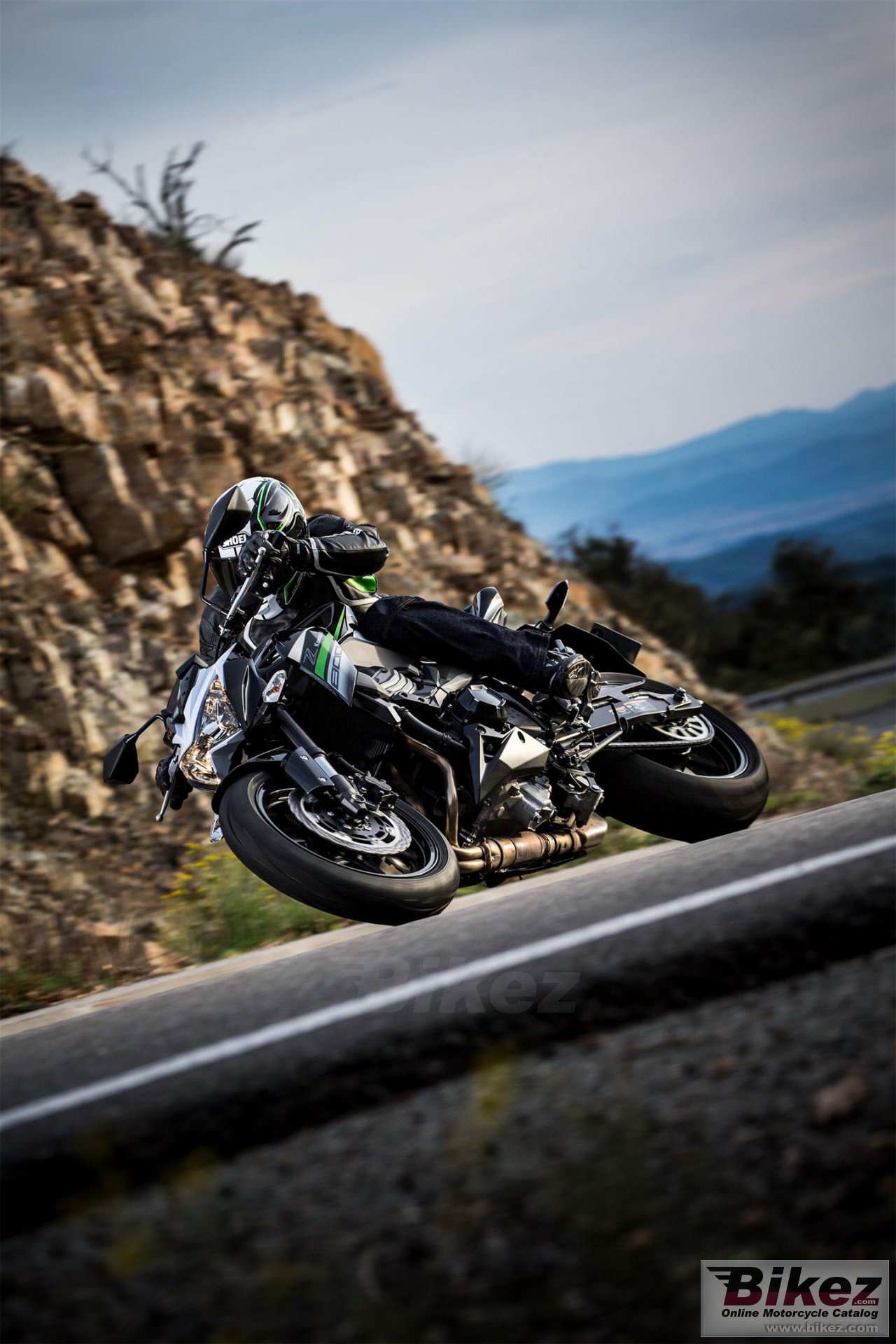 Thumbnail for Kawasaki Z800 e version 2017