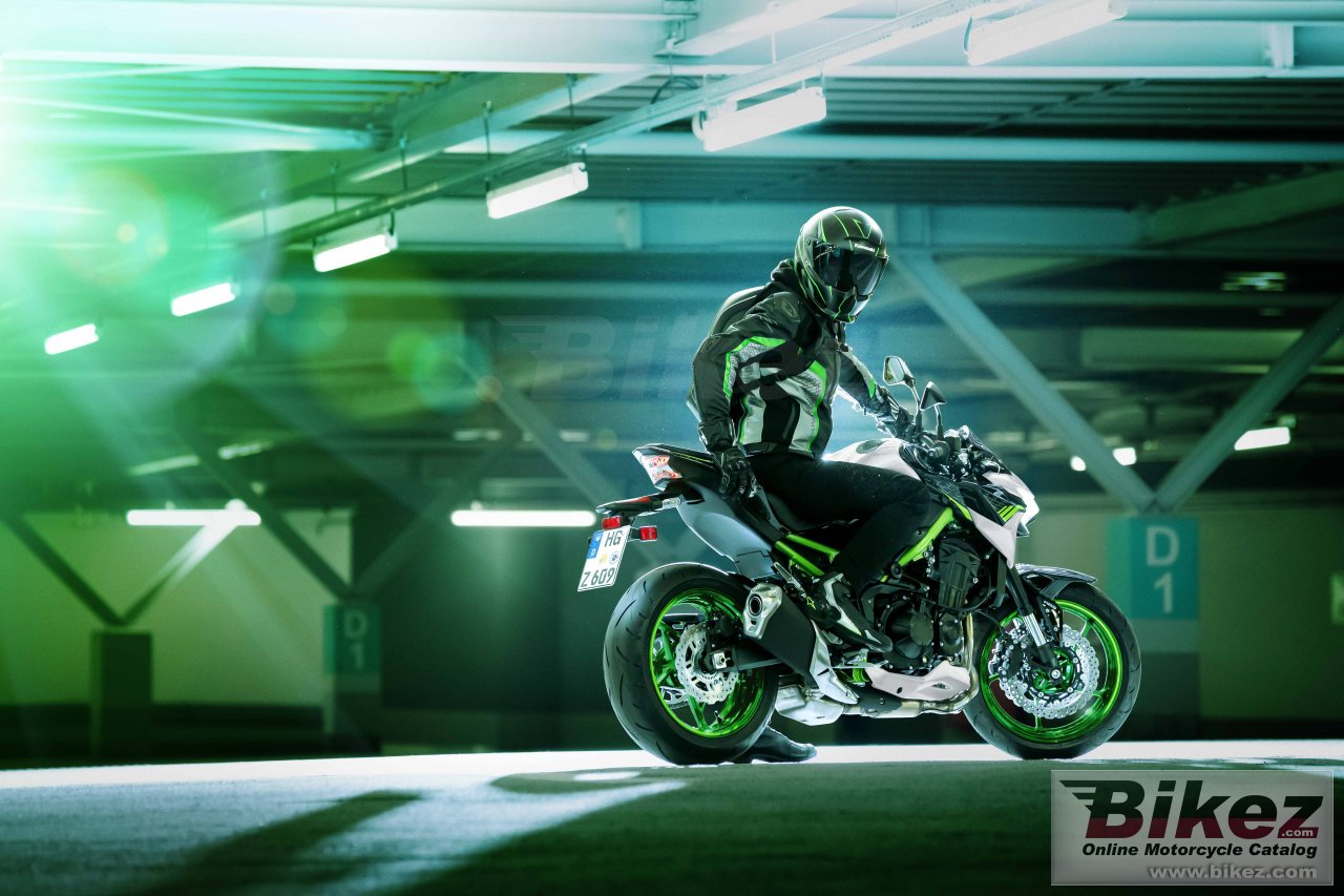Thumbnail for Kawasaki Z900 70kW 2021