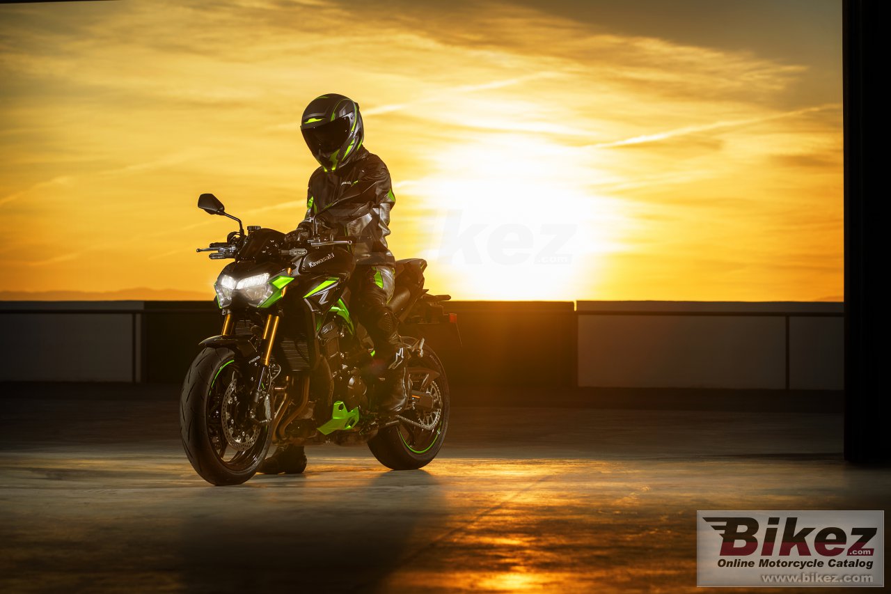 Thumbnail for Kawasaki Z900 SE 2022