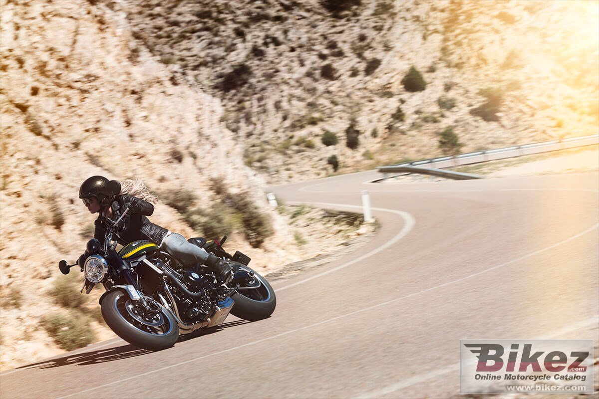 Thumbnail for Kawasaki Z900RS 2021
