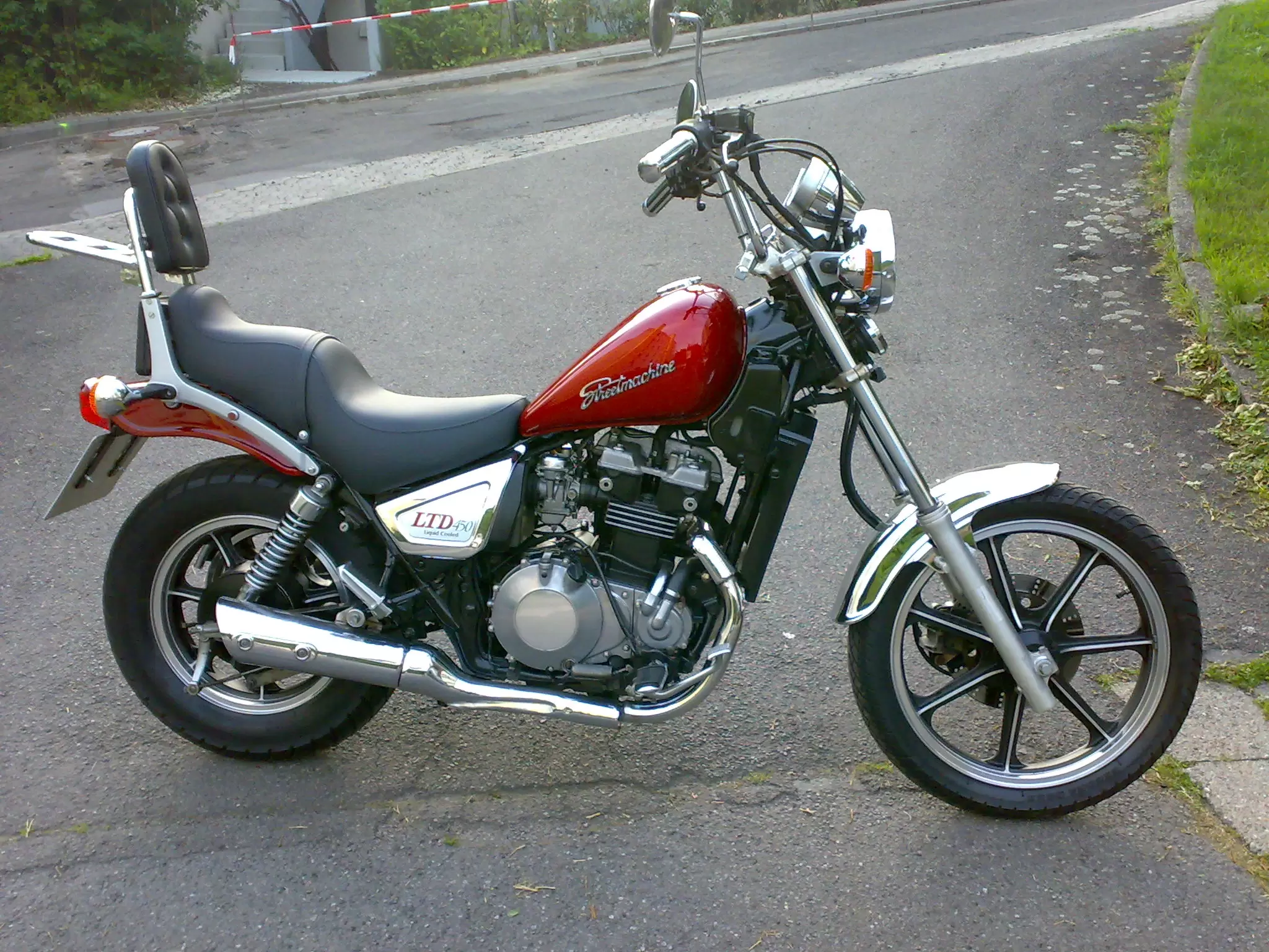 Kawasaki Z 450 LTD
