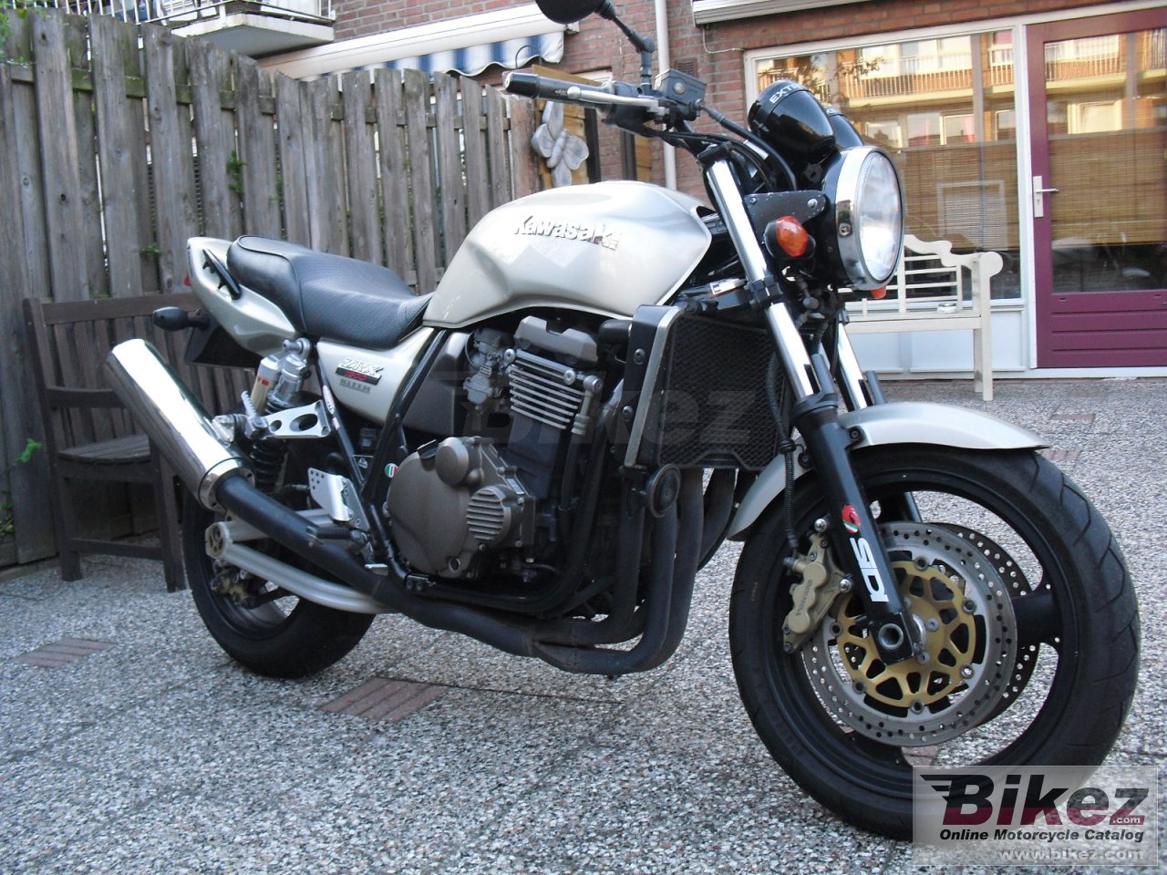 Thumbnail for Kawasaki ZRX 1200 2002