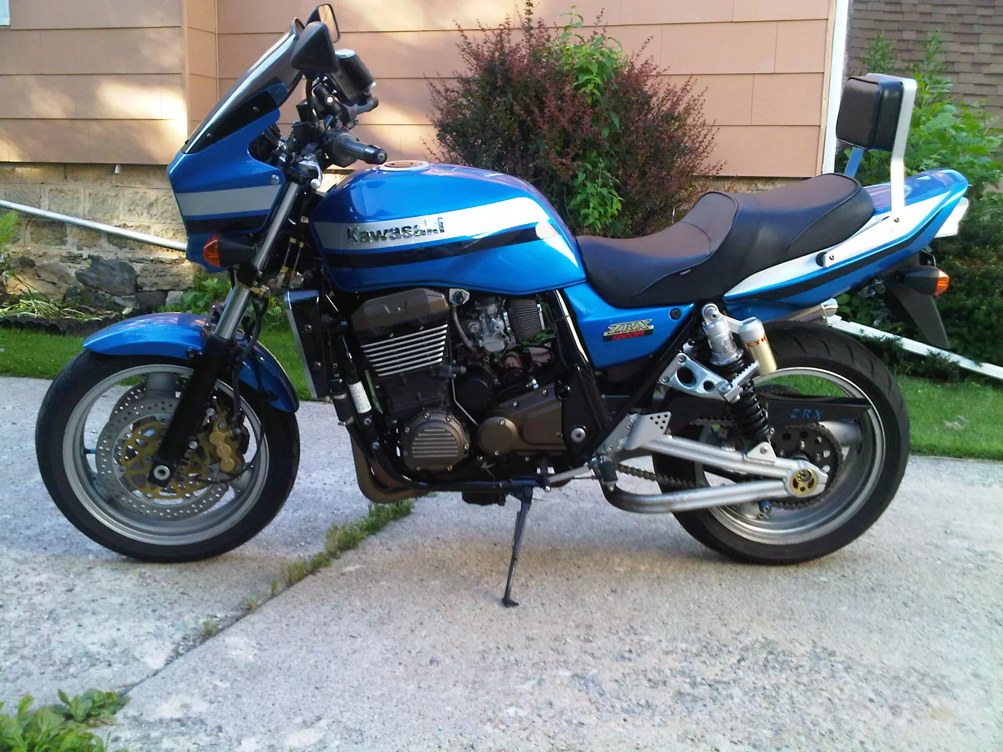 Thumbnail for Kawasaki ZRX 1200 R 2003