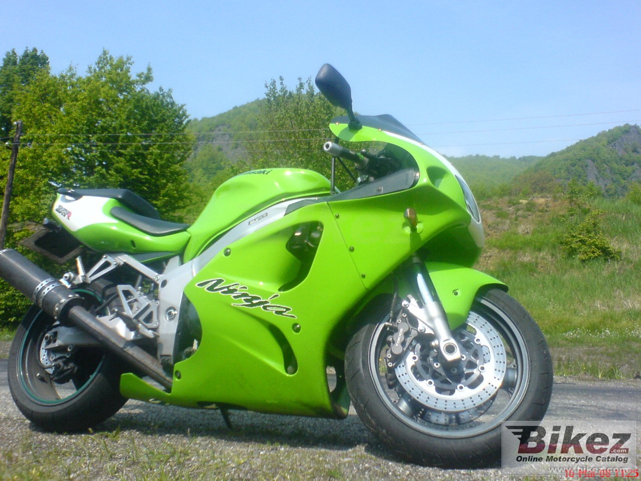 Thumbnail for Kawasaki ZX-7R Ninja 1998