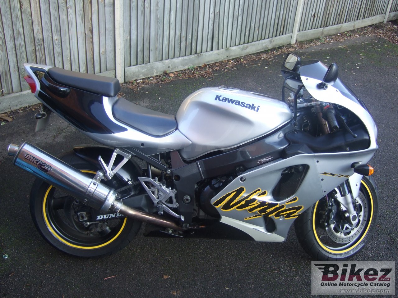 Thumbnail for Kawasaki ZX-7R Ninja 2000