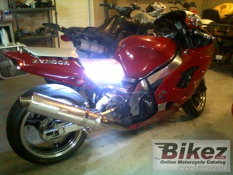 Thumbnail for Kawasaki ZX-9R Ninja 2001