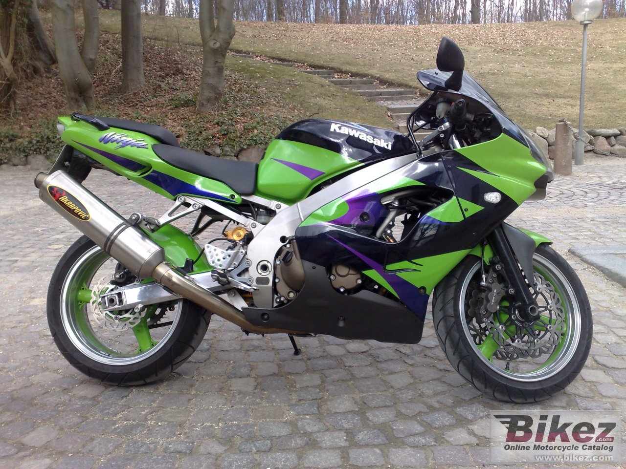 Thumbnail for Kawasaki ZX-9R Ninja 2001