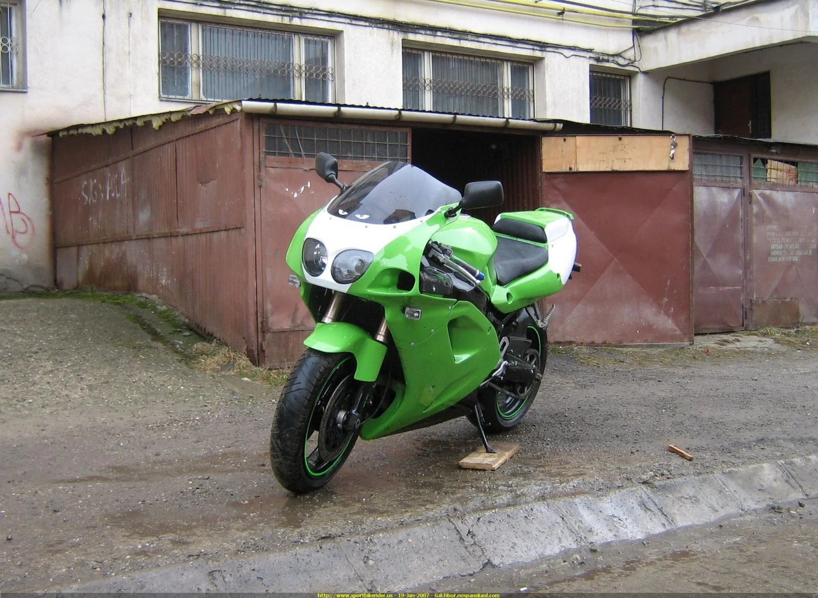 Thumbnail for Kawasaki ZXR 750 1995