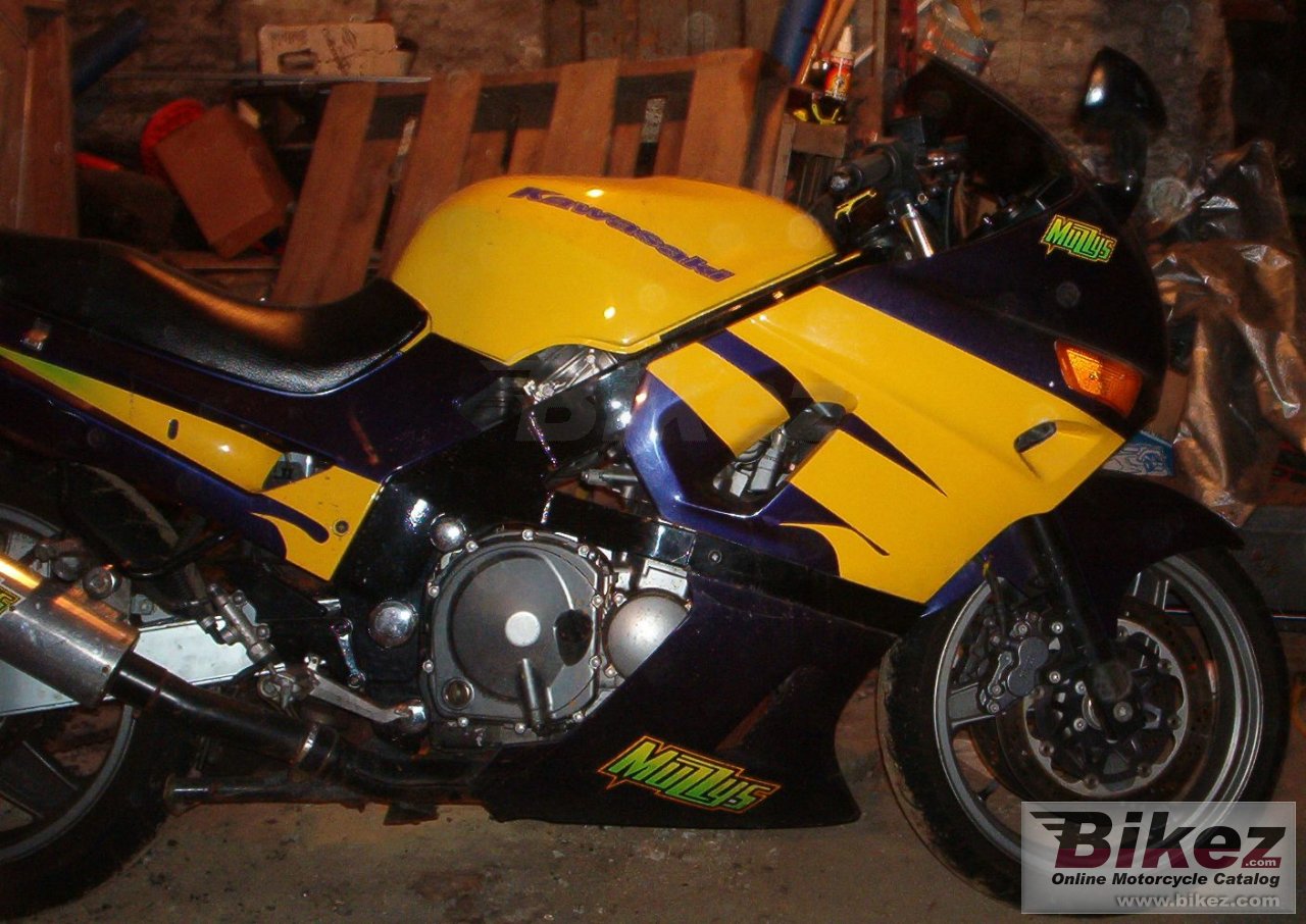 Kawasaki ZXR 750 (reduced effect)