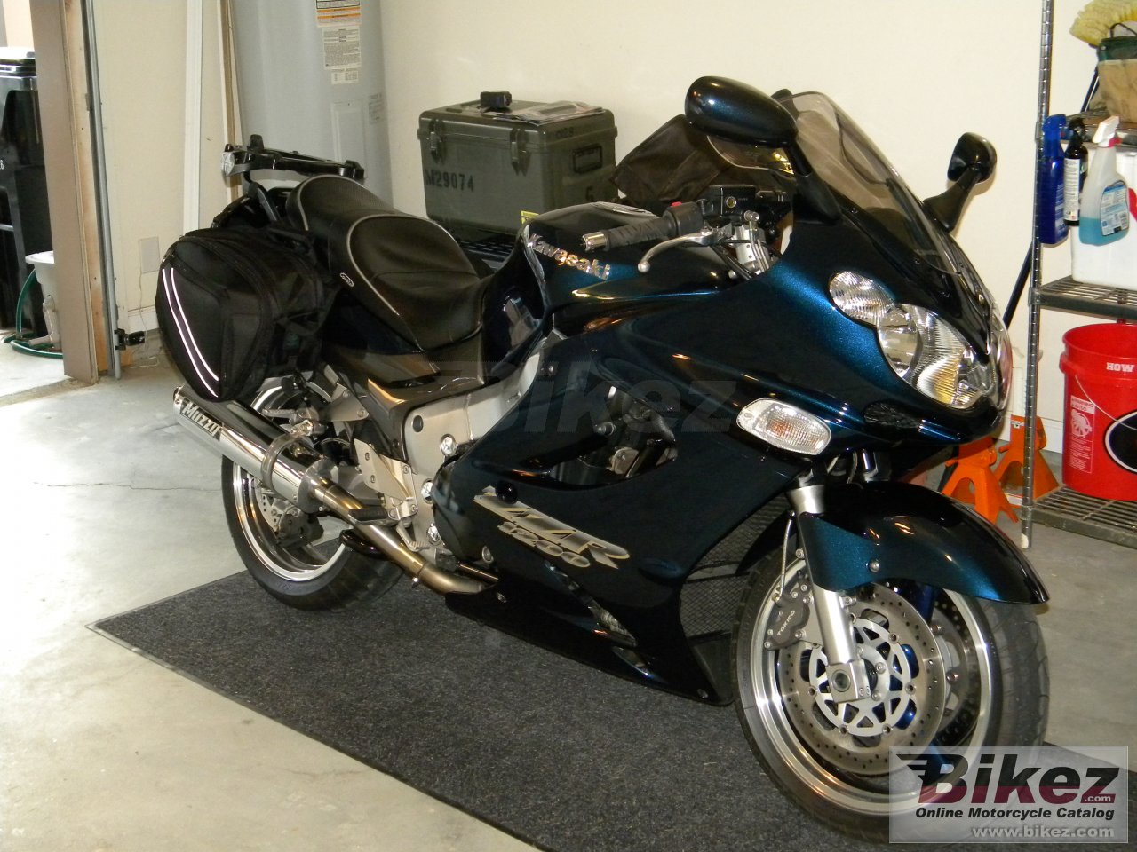 Thumbnail for Kawasaki ZZR 1200 2005