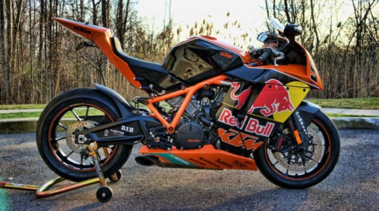 Thumbnail for KTM 1190 RC8 R Red Bull 2011