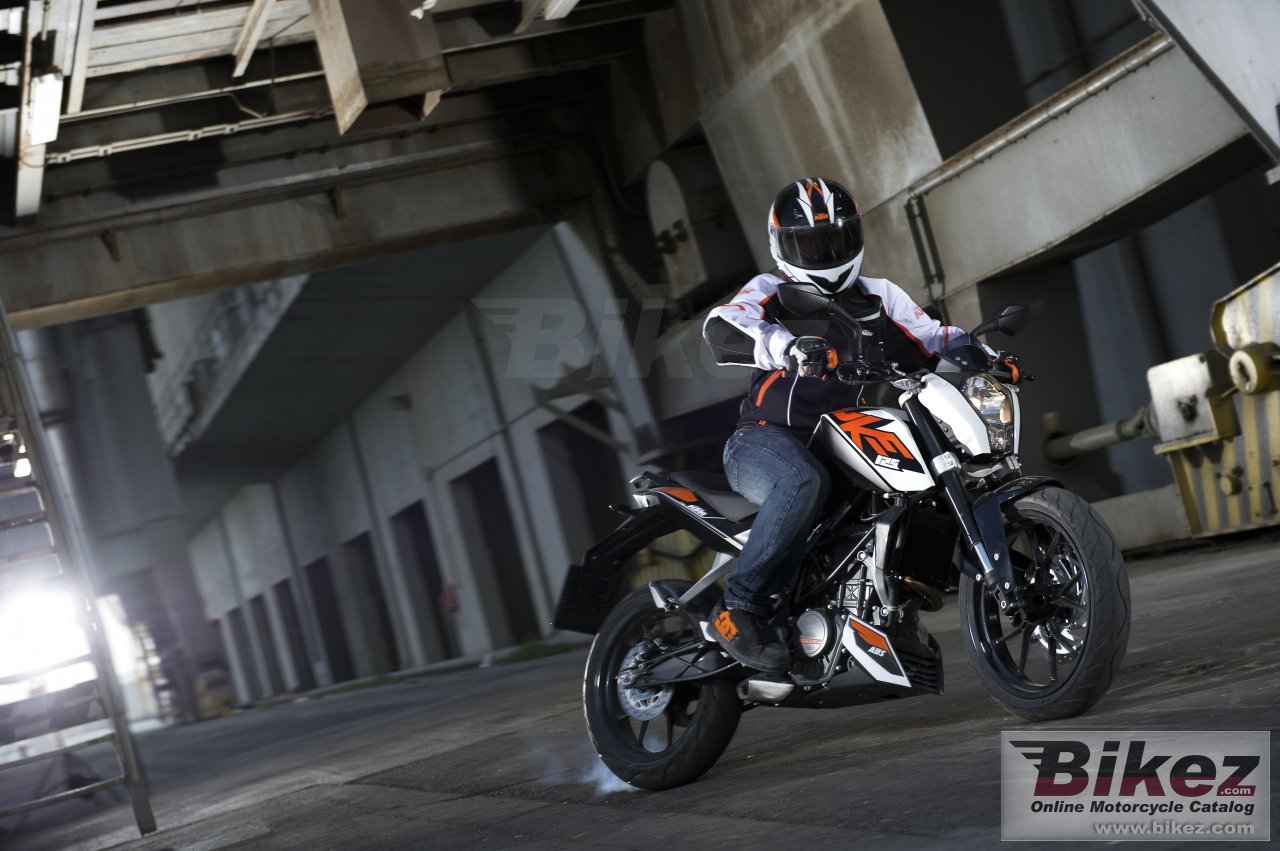 Thumbnail for KTM 125 Duke 2015