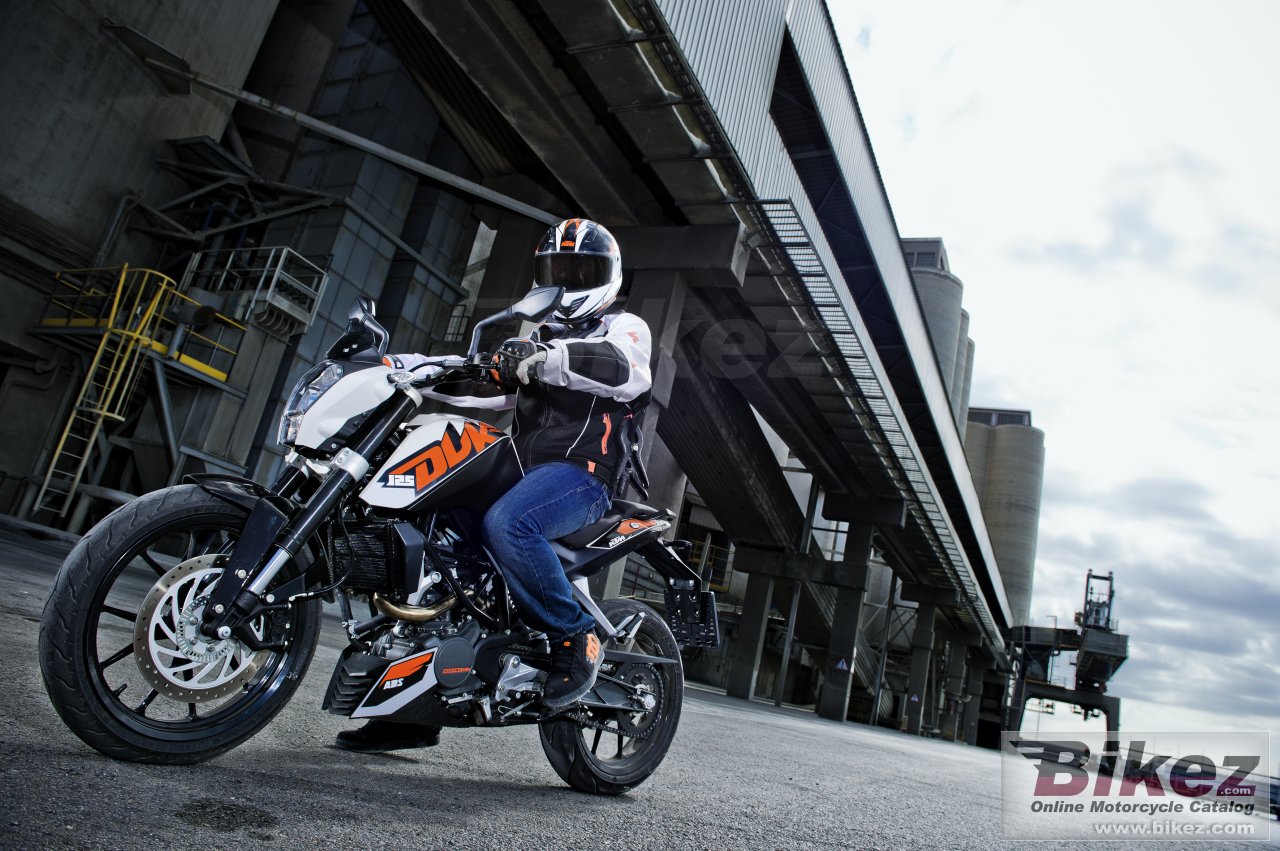 Thumbnail for KTM 125 Duke 2015
