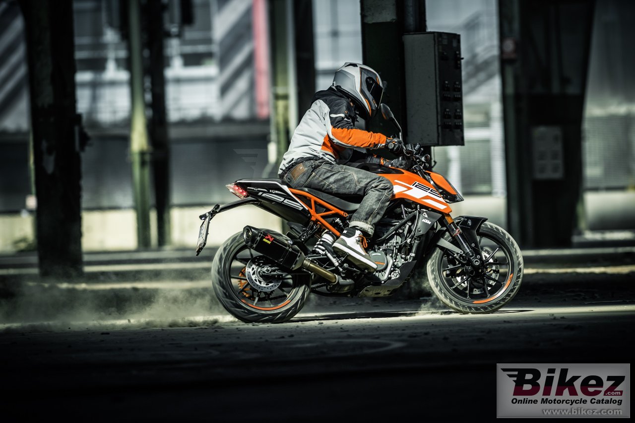 Thumbnail for KTM 125 Duke 2017