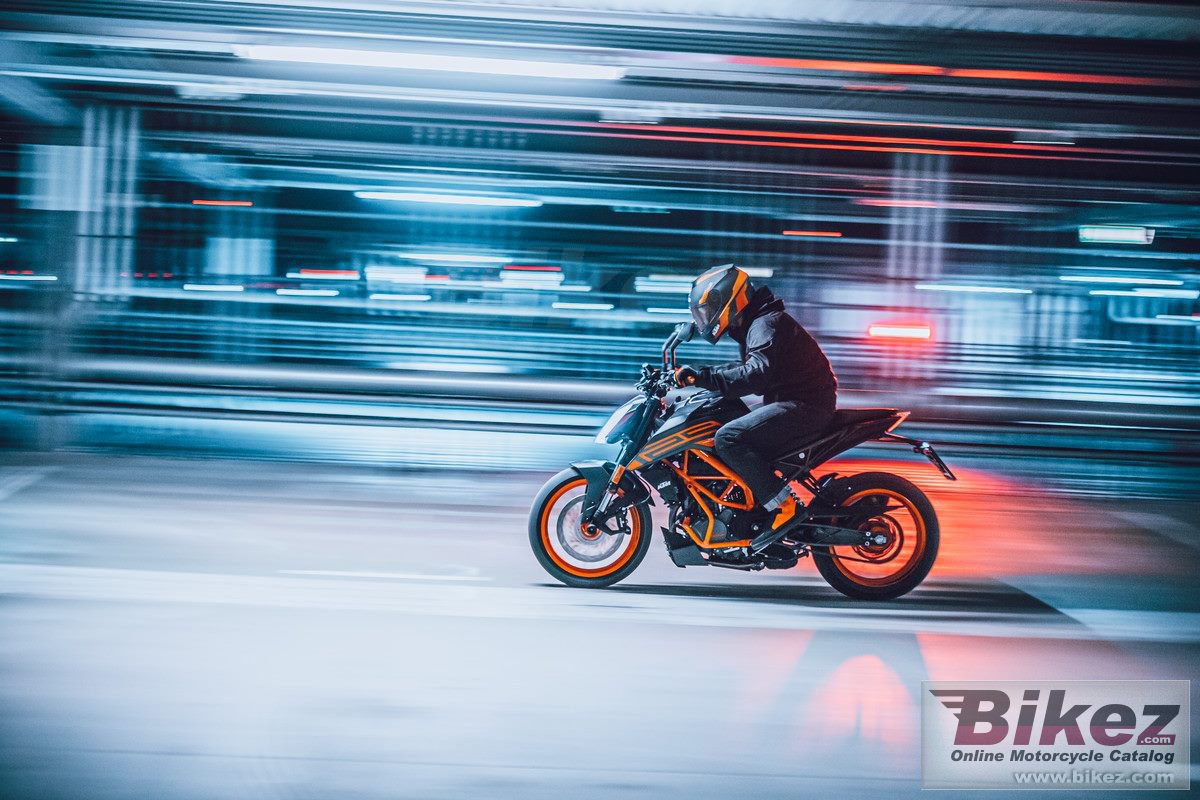Thumbnail for KTM 125 Duke 2021