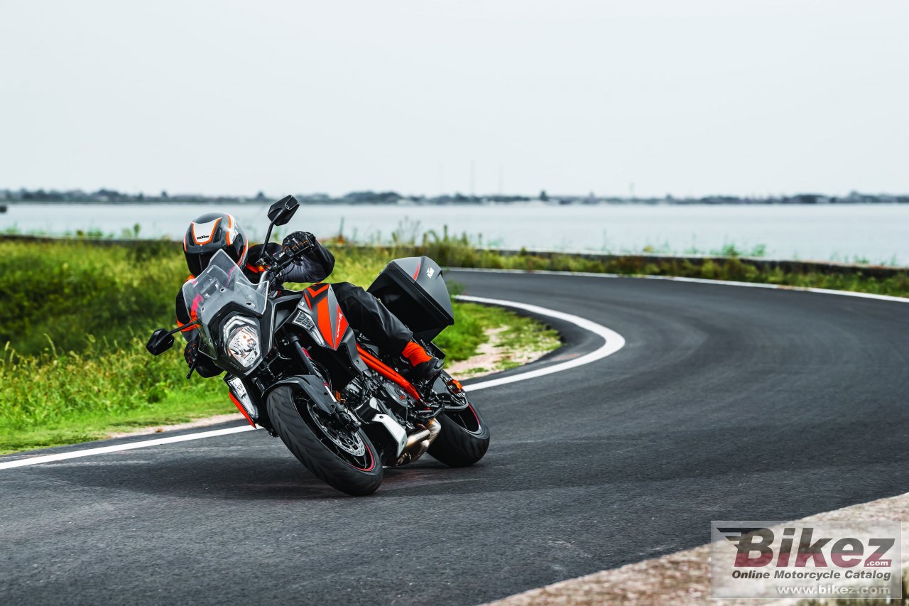 Thumbnail for KTM 1290 Super Duke GT 2018