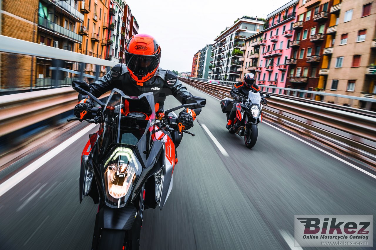 Thumbnail for KTM 1290 Super Duke GT 2018
