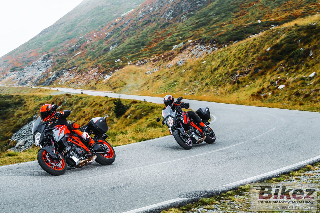 Thumbnail for KTM 1290 Super Duke GT 2018