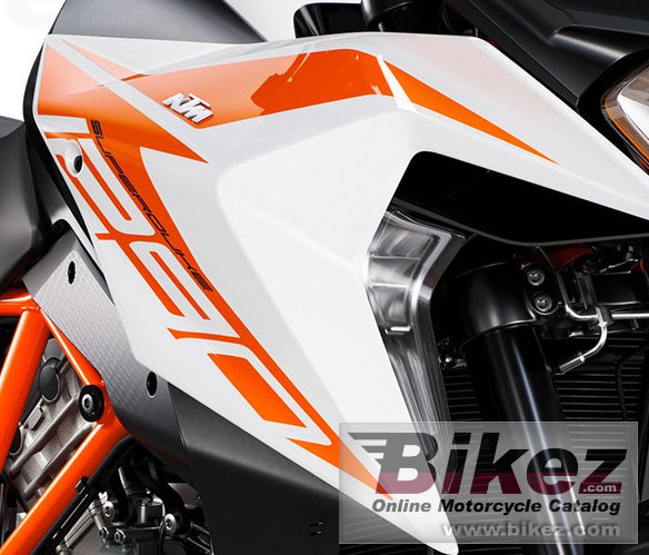 Thumbnail for KTM 1290 Super Duke GT 2021
