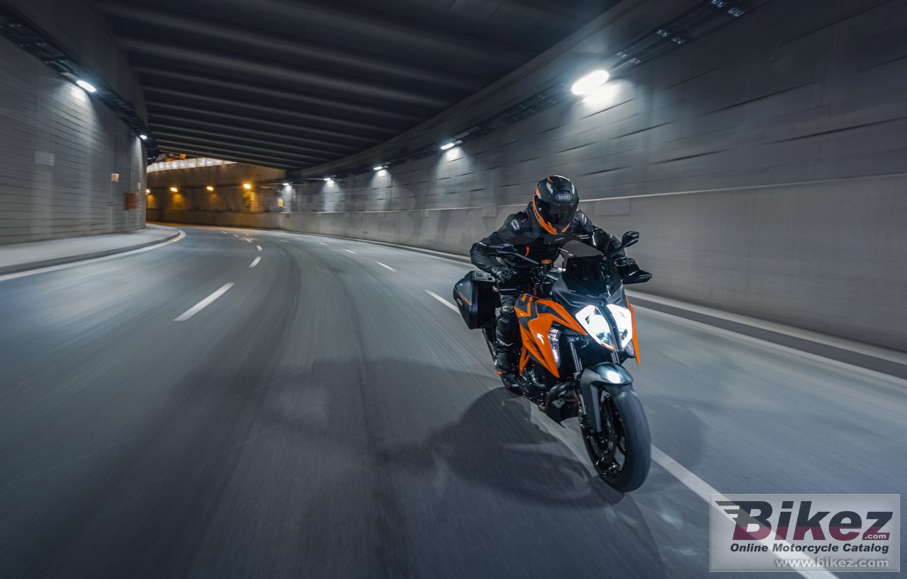 Thumbnail for KTM 1290 Super Duke GT 2022