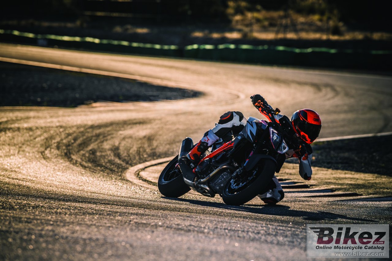 Thumbnail for KTM 1290 Super Duke R 2019