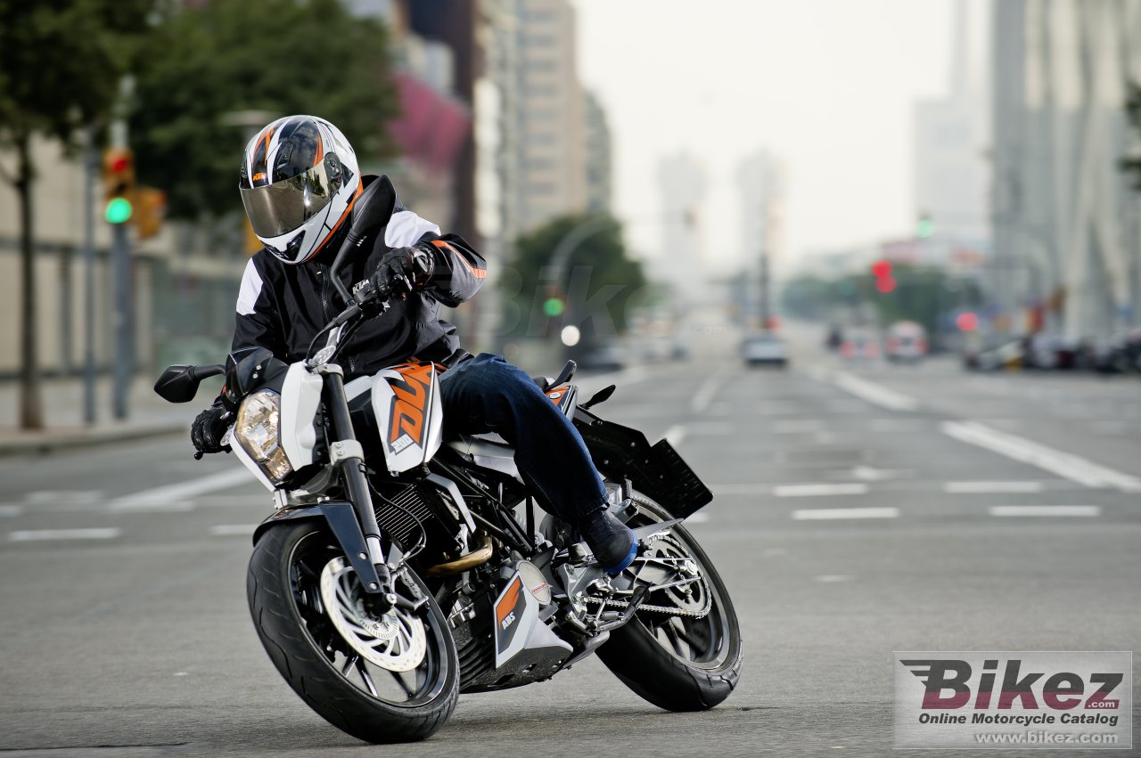 Thumbnail for KTM 200 Duke 2016