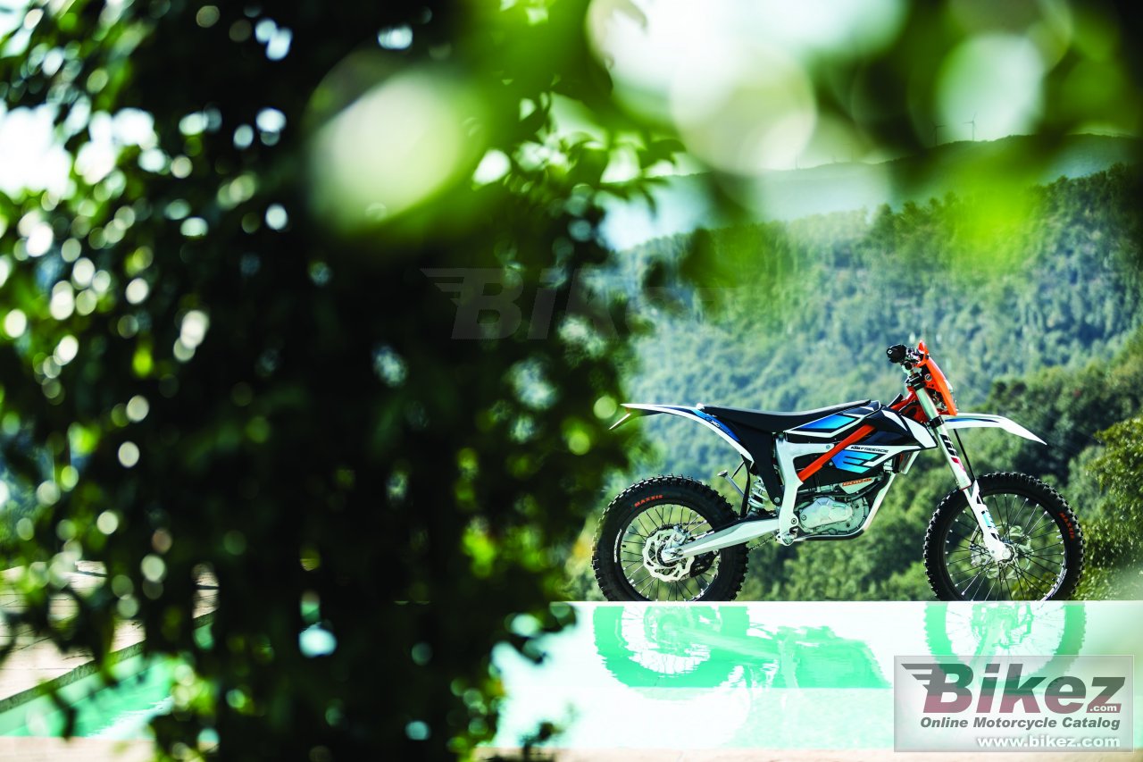 Thumbnail for KTM Freeride E-XC 2018