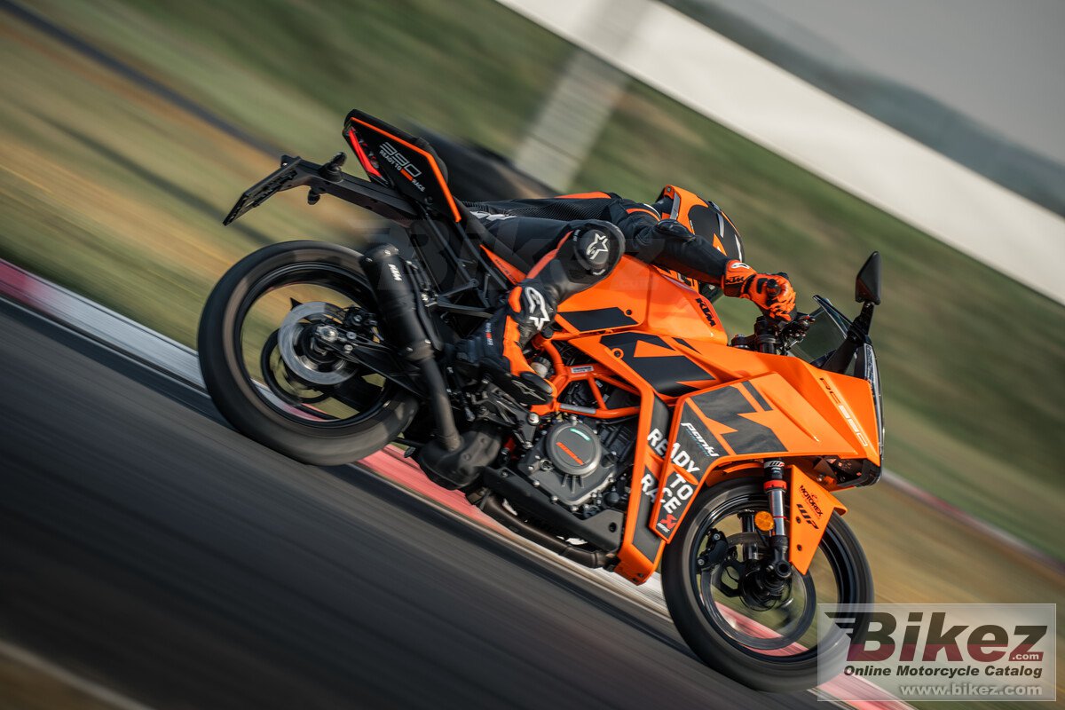 Thumbnail for KTM RC 390 2023