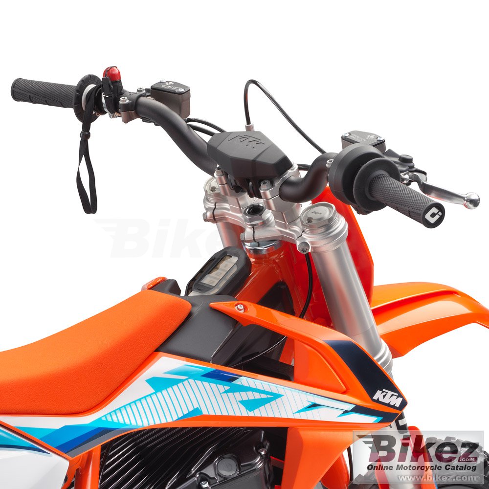 Thumbnail for KTM SX-E 3 2024