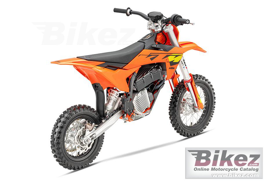Thumbnail for KTM SX-E 5 2025