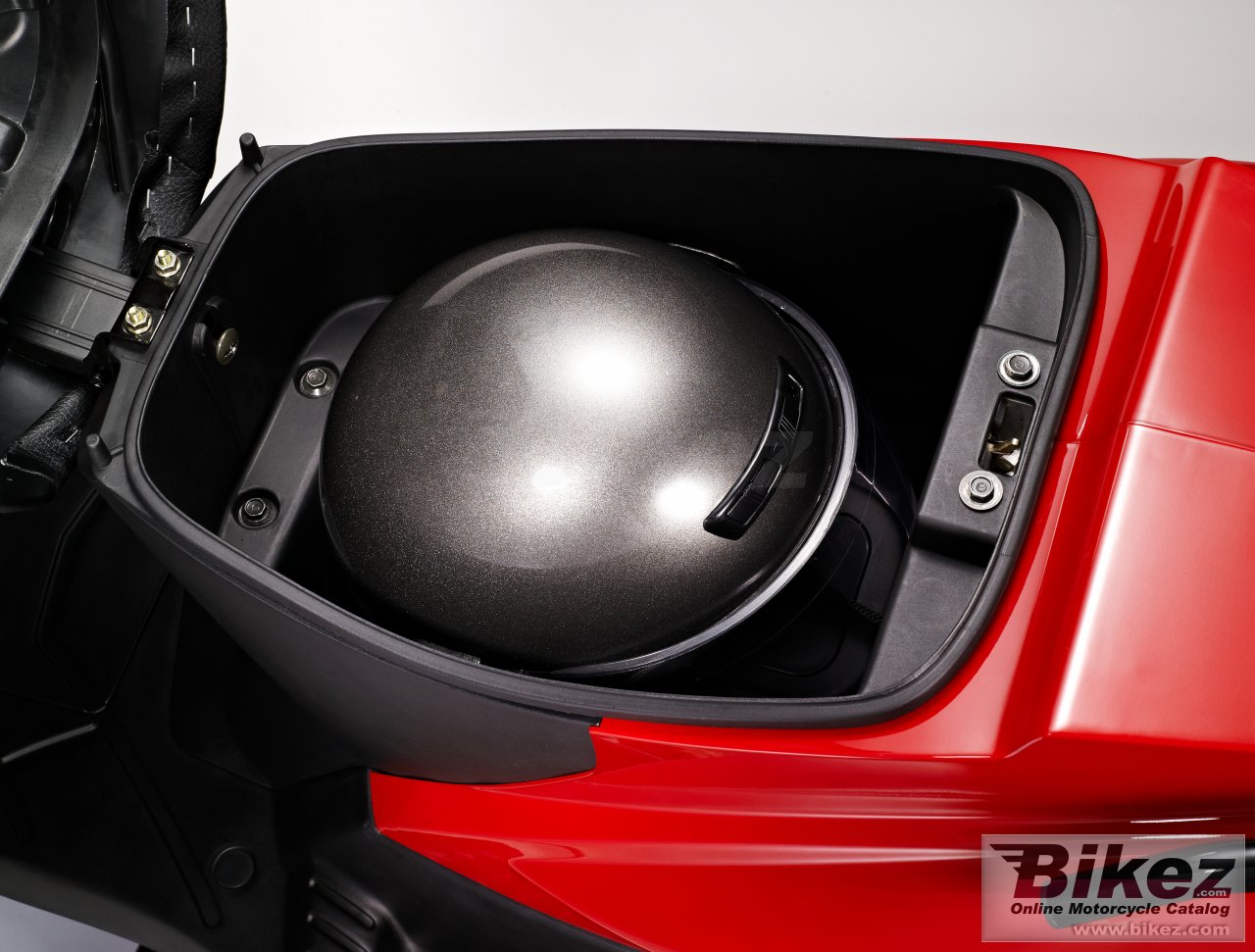 Thumbnail for Kymco DJS50 2012