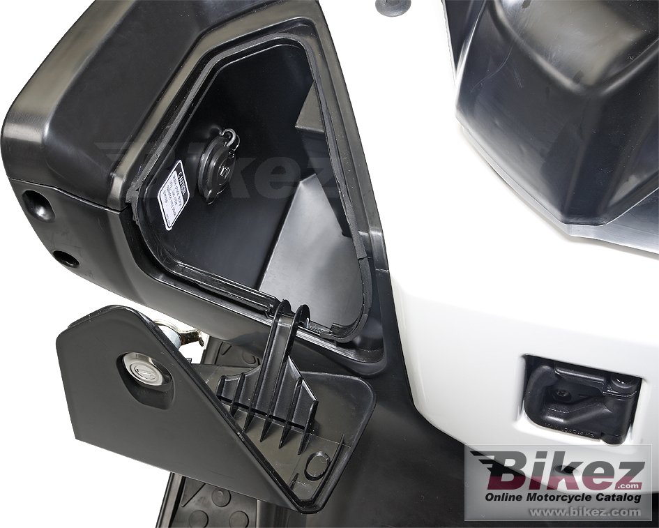 Thumbnail for Kymco Downtown 2010