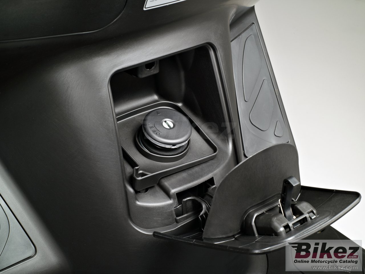 Thumbnail for Kymco G-Dink 125i 2012
