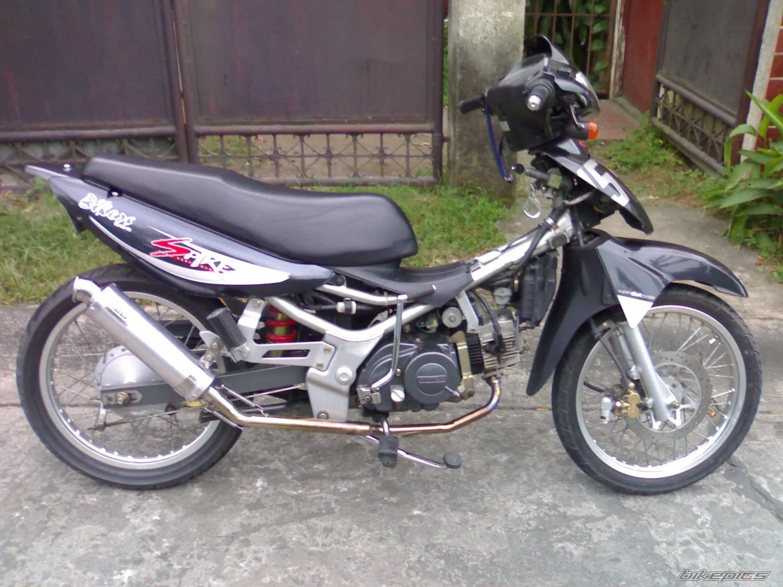 Thumbnail for Kymco Spike 125 R 2004