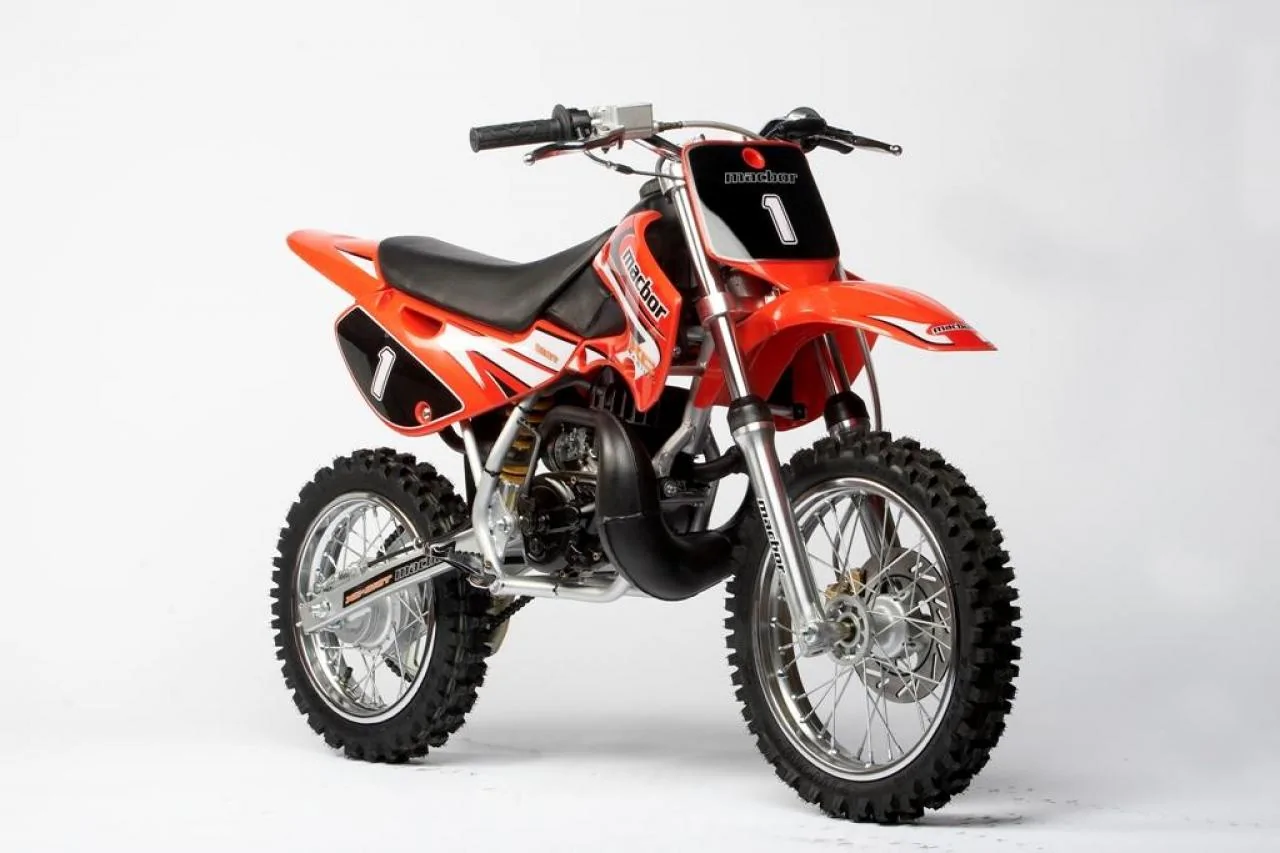 Macbor XC 512 T