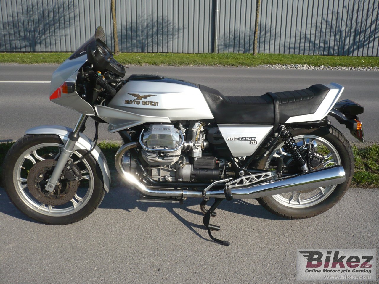 Thumbnail for Moto Guzzi 850 Le Mans III 1983