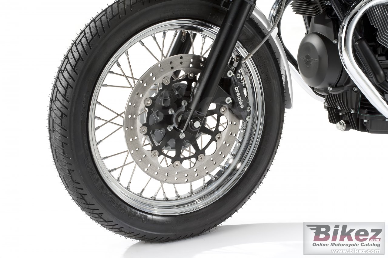 Thumbnail for Moto Guzzi Nevada 750 Anniversario 2011