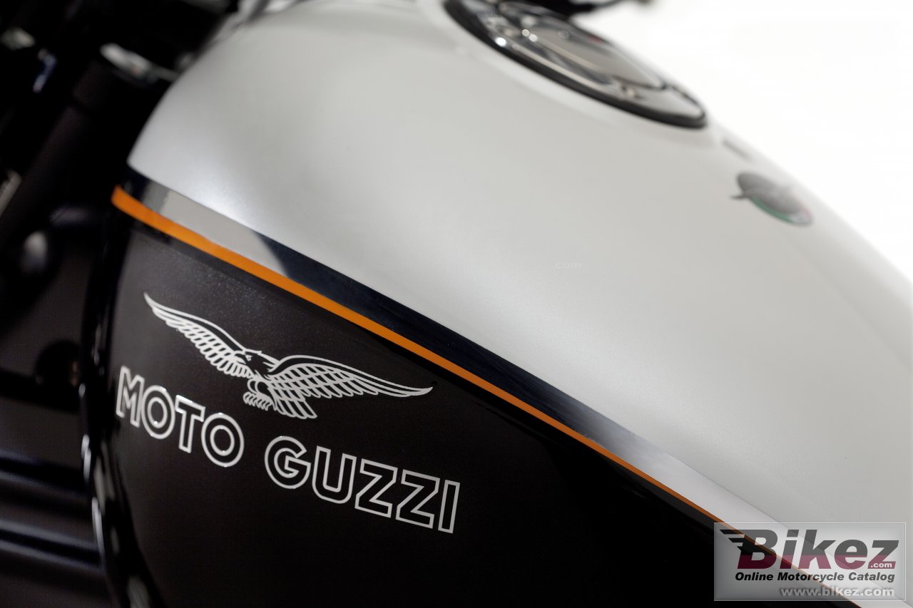 Thumbnail for Moto Guzzi Nevada 750 Anniversario 2011