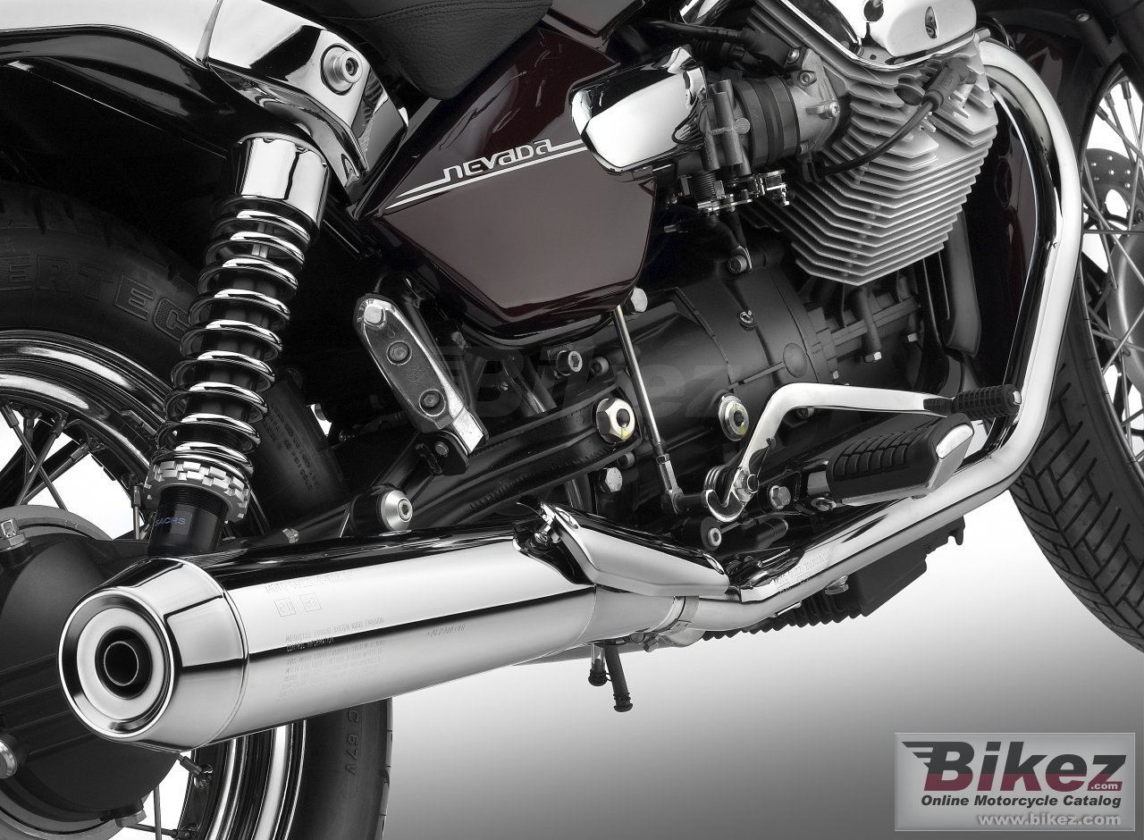 Thumbnail for Moto Guzzi Nevada Classic 750 2009