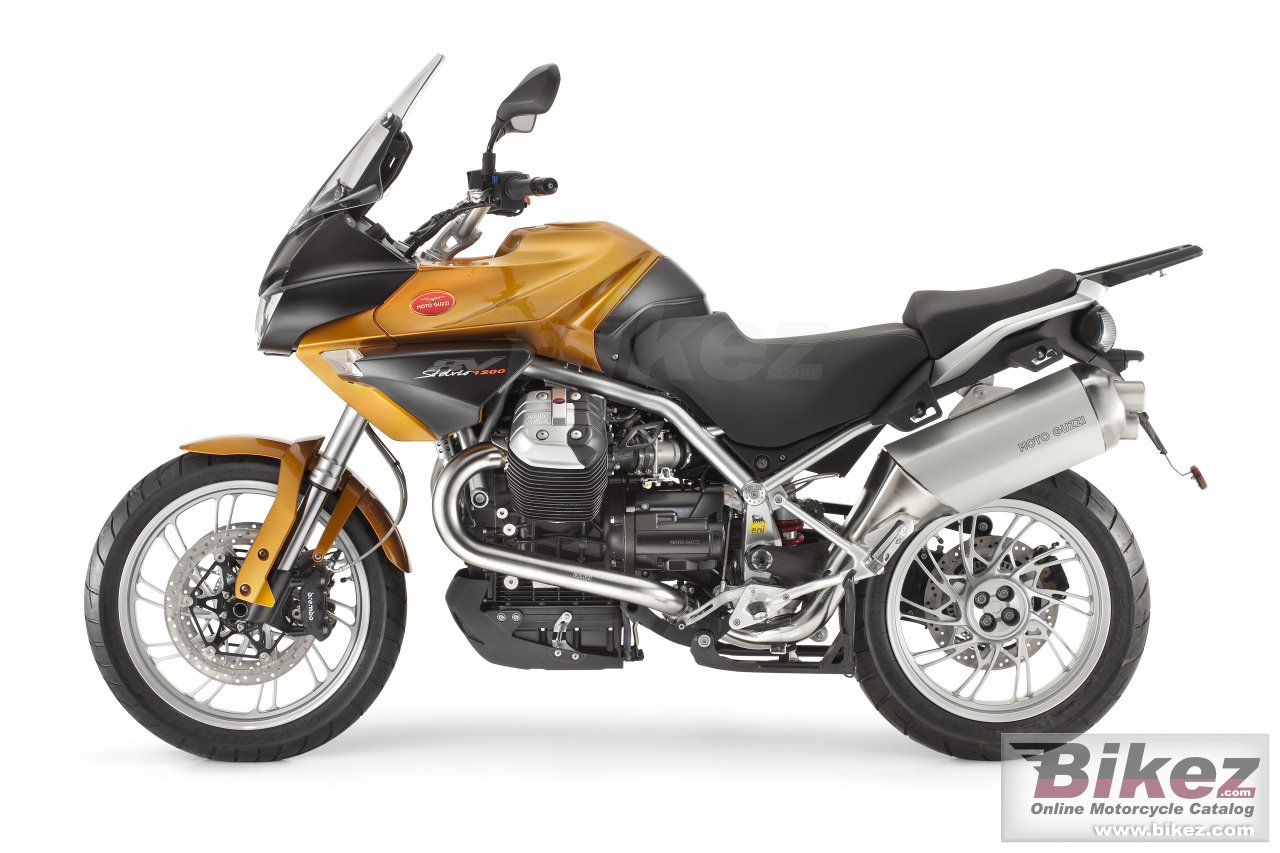 Moto Guzzi Stelvio 1200 NTX 4V