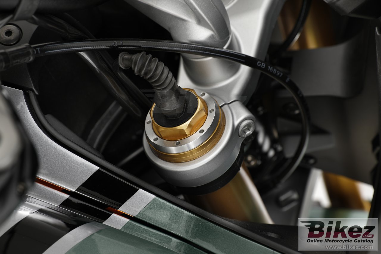 Thumbnail for Moto Guzzi V100 Mandello 2022