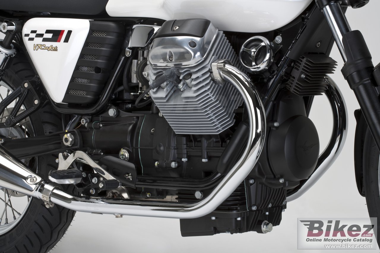 Thumbnail for Moto Guzzi V7 Cafe Classic 2011
